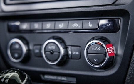 Volkswagen Jetta VI, 2012 год, 948 000 рублей, 30 фотография