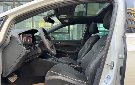 Volkswagen Golf VIII, 2022 год, 1 610 555 рублей, 15 фотография