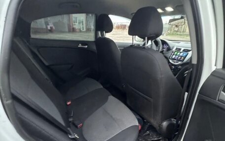 Hyundai Solaris II рестайлинг, 2012 год, 715 000 рублей, 4 фотография