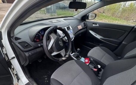 Hyundai Solaris II рестайлинг, 2012 год, 715 000 рублей, 5 фотография