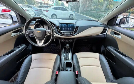 Chevrolet Monza, 2021 год, 1 100 000 рублей, 13 фотография