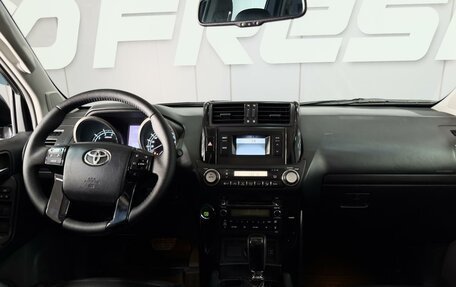 Toyota Land Cruiser Prado 150 рестайлинг 2, 2010 год, 2 550 000 рублей, 6 фотография