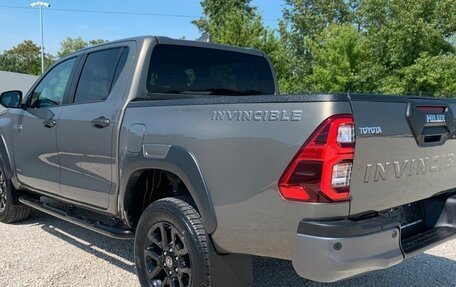 Toyota Hilux VIII, 2025 год, 9 990 000 рублей, 6 фотография