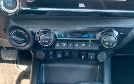 Toyota Hilux VIII, 2025 год, 9 990 000 рублей, 13 фотография