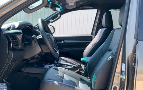 Toyota Hilux VIII, 2025 год, 9 990 000 рублей, 15 фотография