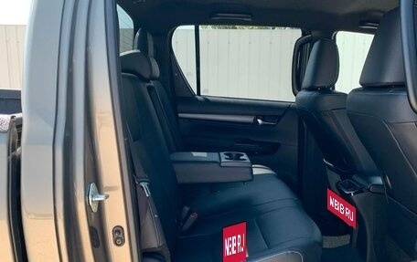 Toyota Hilux VIII, 2025 год, 9 990 000 рублей, 22 фотография