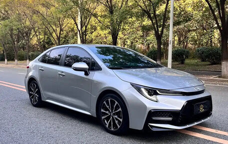 Toyota Corolla, 2022 год, 1 250 001 рублей, 3 фотография