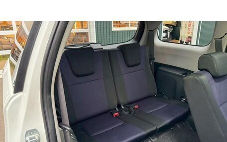 Toyota Wish II, 2013 год, 1 290 111 рублей, 18 фотография