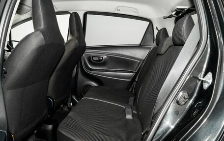 Toyota Vitz, 2017 год, 800 000 рублей, 7 фотография