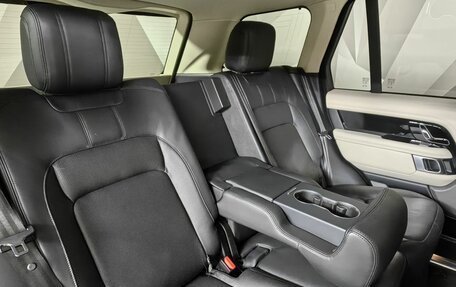 Land Rover Range Rover IV рестайлинг, 2018 год, 5 200 000 рублей, 13 фотография