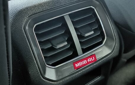 Volkswagen Tiguan II, 2021 год, 2 200 000 рублей, 3 фотография