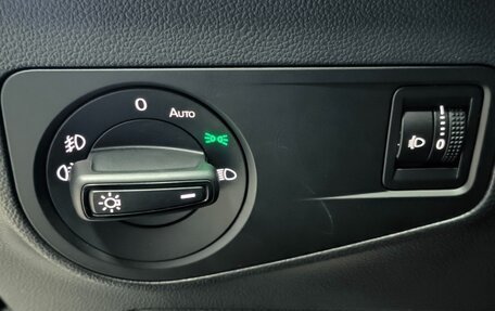 Volkswagen Tiguan II, 2021 год, 2 200 000 рублей, 10 фотография