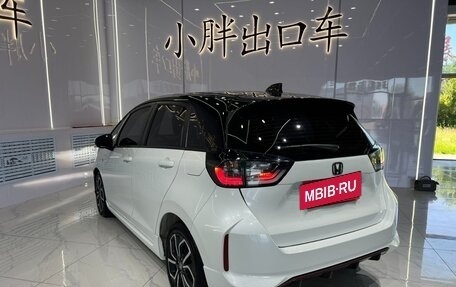 Honda Fit, 2021 год, 1 350 000 рублей, 7 фотография