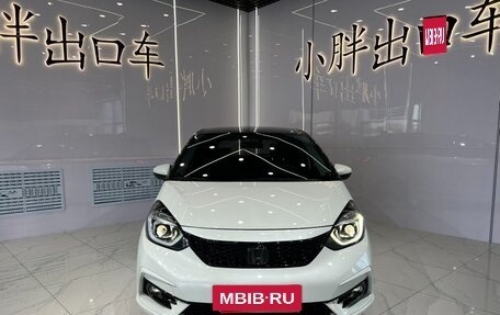 Honda Fit, 2021 год, 1 350 000 рублей, 2 фотография