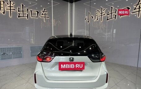 Honda Fit, 2021 год, 1 350 000 рублей, 8 фотография