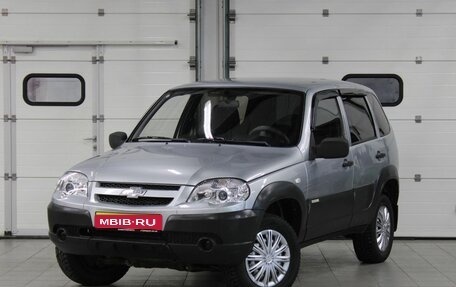 Chevrolet Niva I рестайлинг, 2015 год, 457 000 рублей, 1 фотография