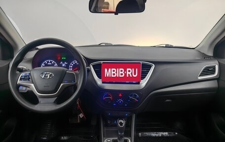 Hyundai Solaris II рестайлинг, 2017 год, 1 099 000 рублей, 11 фотография