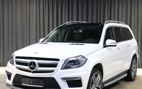 Mercedes-Benz GL-Класс, 2015 год, 2 999 000 рублей, 1 фотография