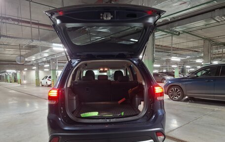 Mitsubishi Outlander III рестайлинг 3, 2018 год, 1 850 000 рублей, 5 фотография