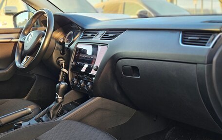 Skoda Octavia, 2017 год, 1 380 000 рублей, 10 фотография