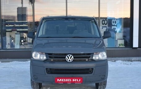 Volkswagen Caravelle T5, 2011 год, 1 504 000 рублей, 2 фотография