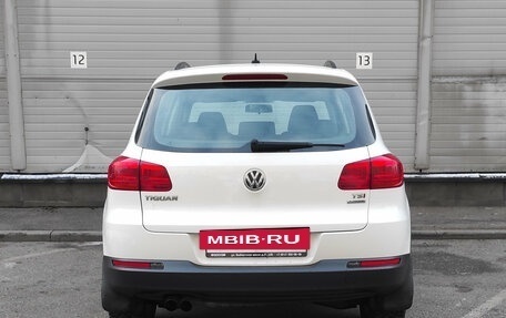 Volkswagen Tiguan I, 2011 год, 949 000 рублей, 6 фотография