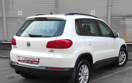 Volkswagen Tiguan I, 2011 год, 949 000 рублей, 5 фотография