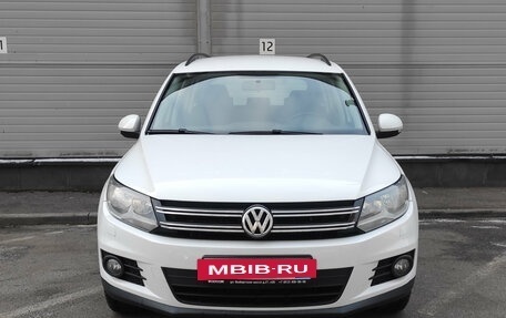 Volkswagen Tiguan I, 2011 год, 949 000 рублей, 2 фотография