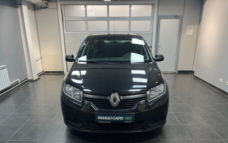 Renault Logan II, 2018 год, 1 050 000 рублей, 2 фотография