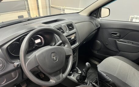 Renault Logan II, 2018 год, 1 050 000 рублей, 8 фотография