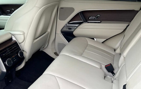 Land Rover Range Rover IV рестайлинг, 2024 год, 14 770 000 рублей, 11 фотография