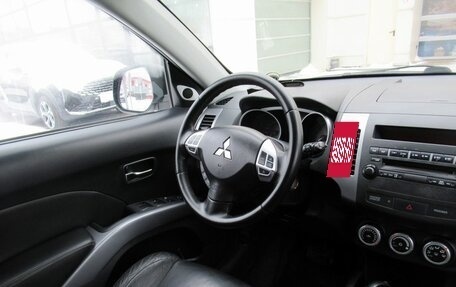 Mitsubishi Outlander III рестайлинг 3, 2008 год, 1 103 000 рублей, 17 фотография