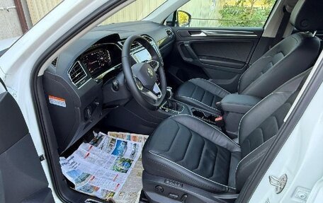 Volkswagen Tiguan II, 2022 год, 3 480 000 рублей, 7 фотография