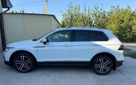 Volkswagen Tiguan II, 2022 год, 3 480 000 рублей, 4 фотография