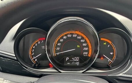 Toyota Yaris XP150 рестайлинг, 2022 год, 1 310 000 рублей, 19 фотография