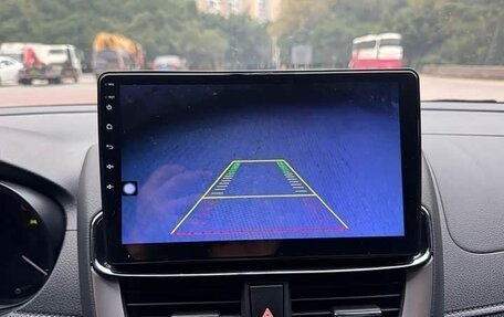 Toyota Yaris XP150 рестайлинг, 2022 год, 1 310 000 рублей, 23 фотография