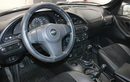 Chevrolet Niva I рестайлинг, 2015 год, 457 000 рублей, 10 фотография