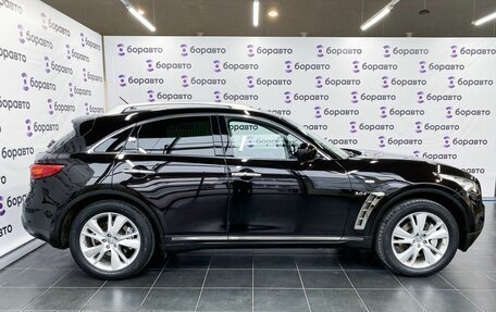 Infiniti QX70, 2014 год, 2 350 000 рублей, 6 фотография
