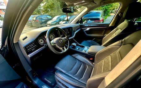 Volkswagen Touareg III, 2019 год, 4 225 000 рублей, 9 фотография