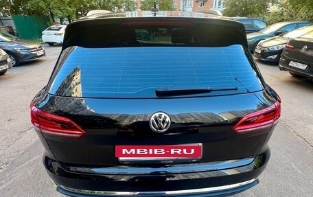 Volkswagen Touareg III, 2019 год, 4 225 000 рублей, 5 фотография