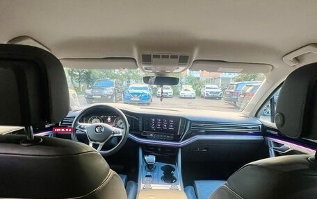 Volkswagen Touareg III, 2019 год, 4 225 000 рублей, 7 фотография