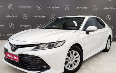 Toyota Camry, 2019 год, 1 850 000 рублей, 1 фотография