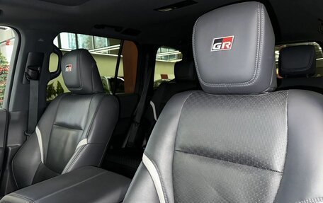 Toyota Land Cruiser, 2022 год, 9 490 000 рублей, 9 фотография