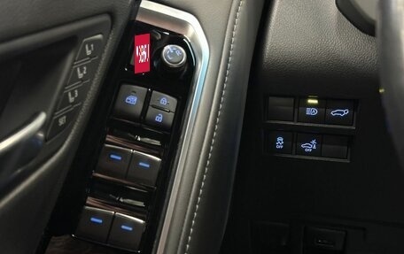 Toyota Land Cruiser, 2022 год, 9 490 000 рублей, 21 фотография