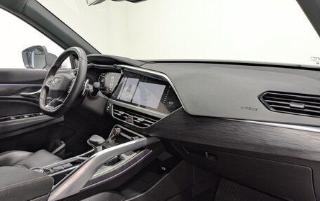 Geely Tugella FY11, 2023 год, 2 950 000 рублей, 13 фотография