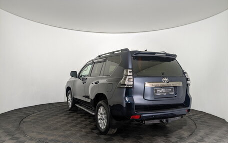 Toyota Land Cruiser Prado 150 рестайлинг 2, 2021 год, 6 400 000 рублей, 7 фотография