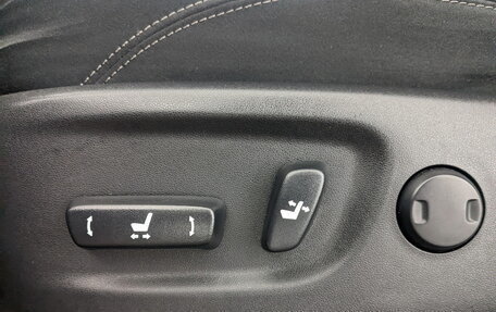 Toyota Land Cruiser Prado 150 рестайлинг 2, 2021 год, 6 400 000 рублей, 21 фотография