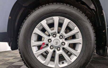 Toyota Land Cruiser Prado 150 рестайлинг 2, 2021 год, 6 400 000 рублей, 19 фотография