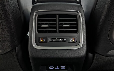 Geely Atlas, 2023 год, 2 250 000 рублей, 29 фотография