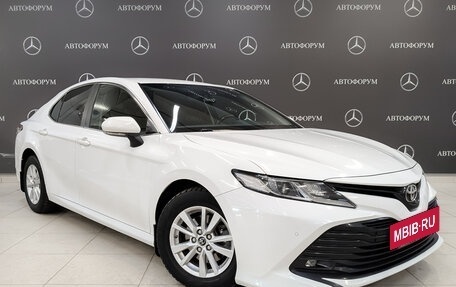 Toyota Camry, 2019 год, 1 850 000 рублей, 3 фотография